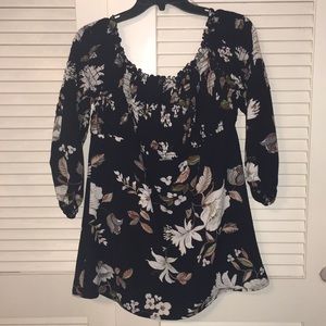 NWT Flower Off the Shoulder Blouse Size 1X